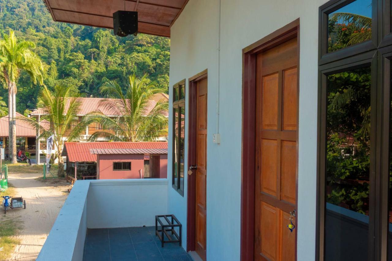 Tioman Cabana Bed & Breakfast Kampong Ayer Batang Εξωτερικό φωτογραφία